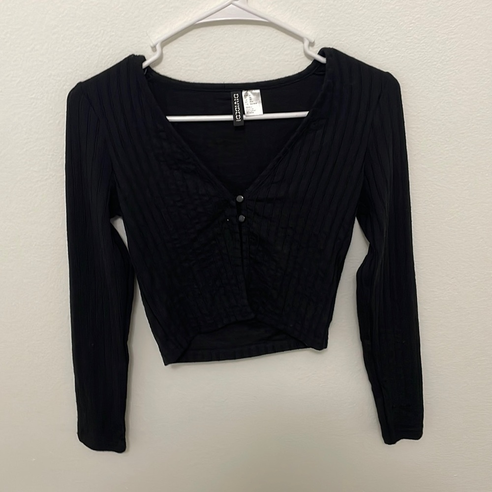 black button cropped shirt